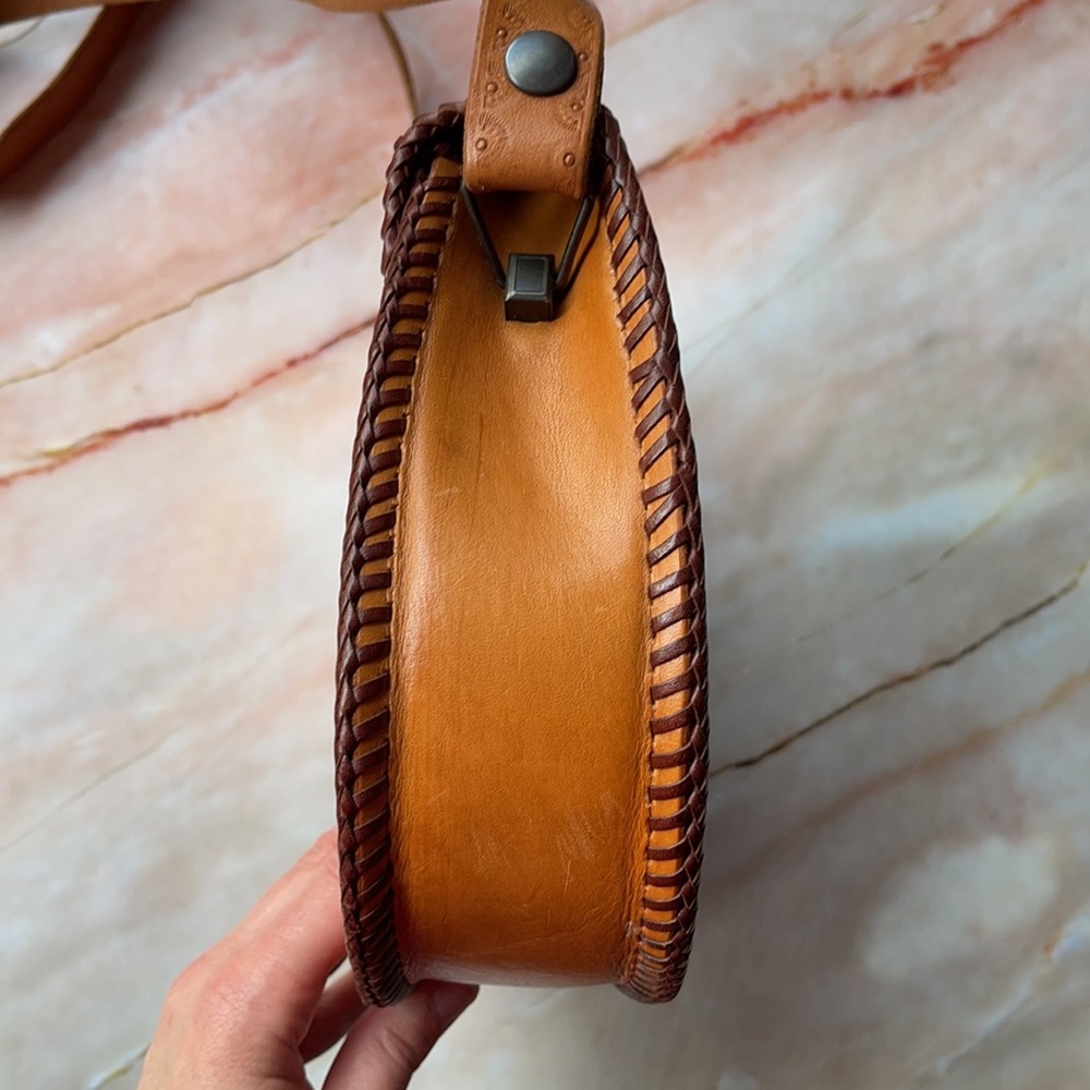 VINTAGE | Hand tooled leather bag - Picture 5 of 12